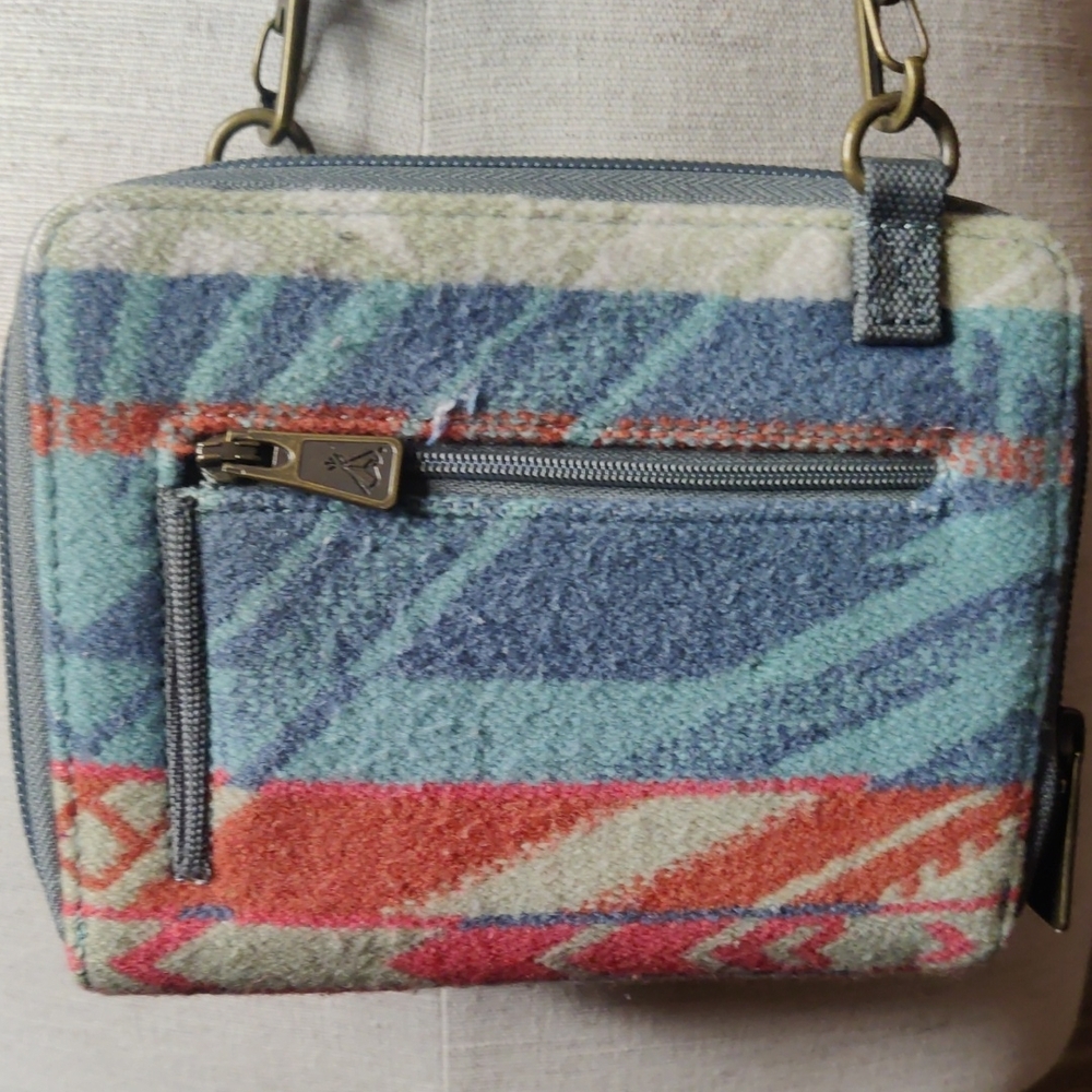 Pendleton Multicolor Crossbody Bag - Picture 2 of 14